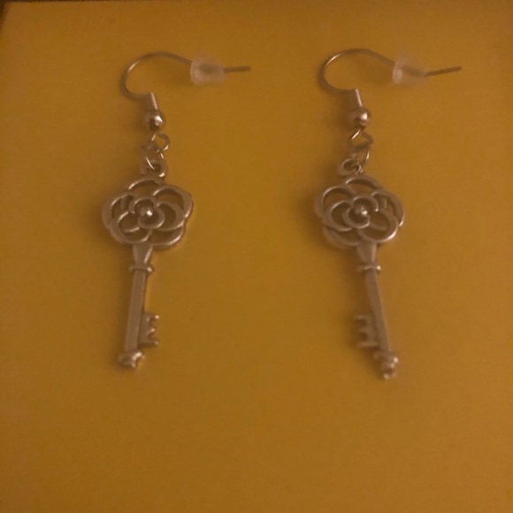 Hand Crafted Jewelry - Handmade Brand New Tibetan Rose Key Earrings